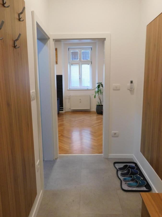 Modern Apartment Hrenova Street Ljubljana Buitenkant foto